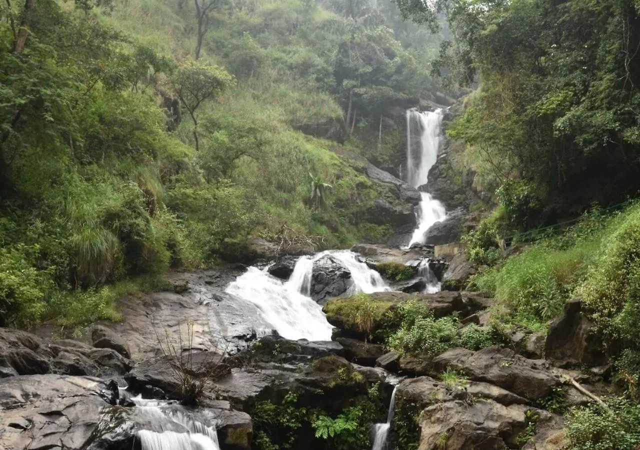 Lodge Kuruva Castle Cottages - Experience Nature & Wildlife Chegāt