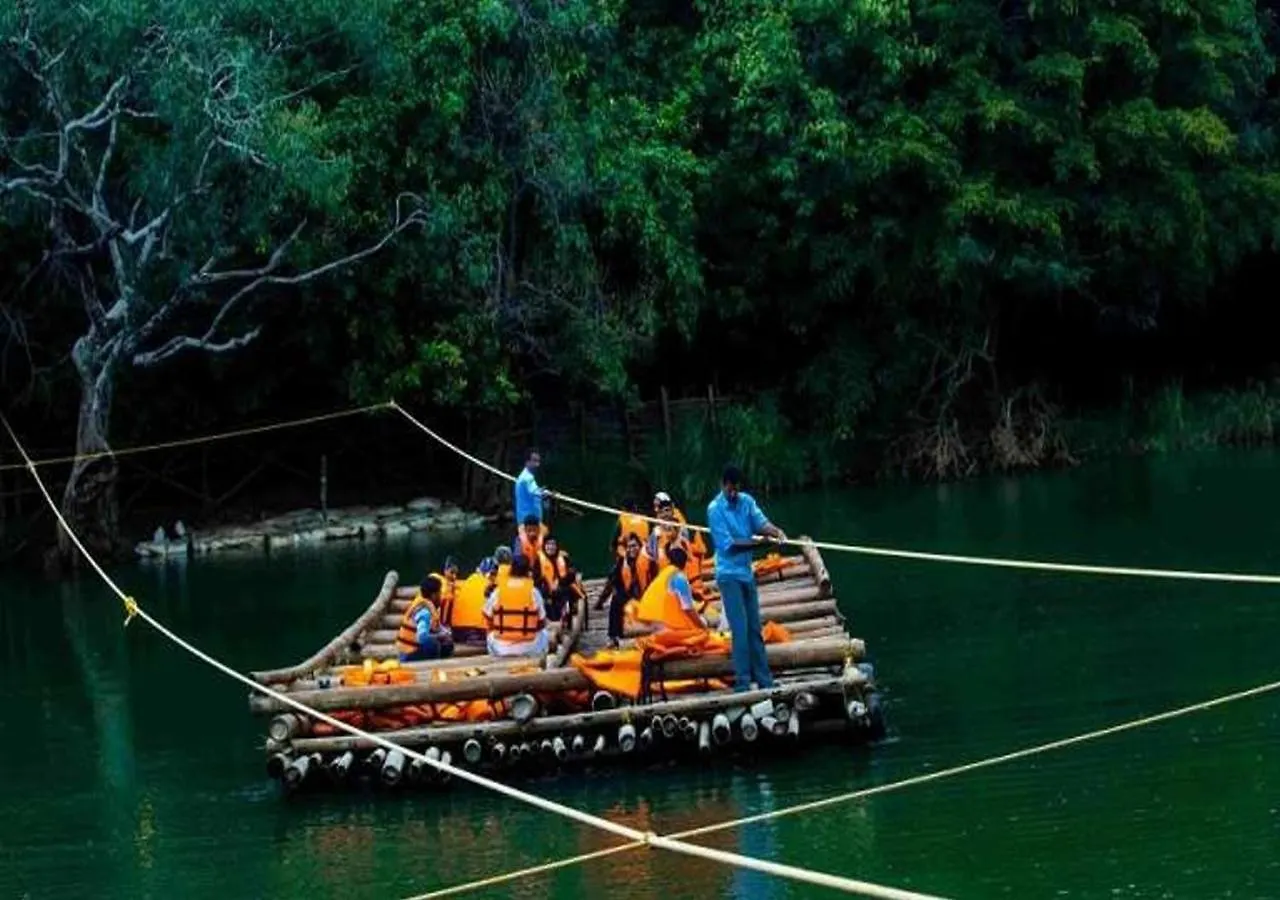 Kuruva Castle Cottages - Experience Nature & Wildlife Chegāt 0*,  Indien